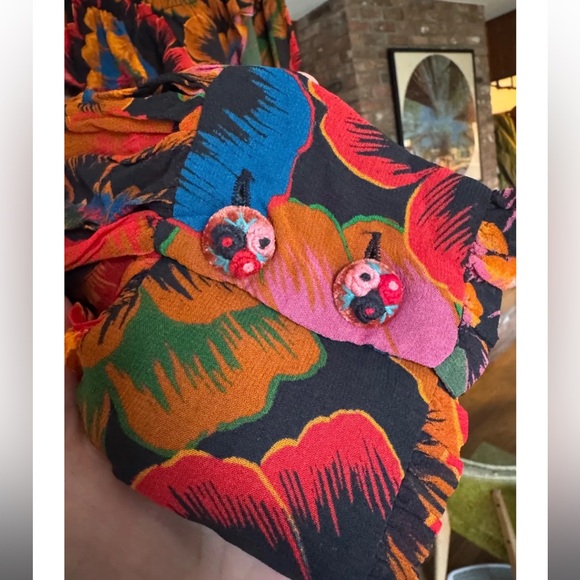 FARM Rio Colorful Floral Blouse - Picture 2 of 6
